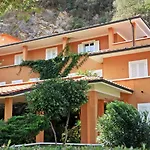 Ortano Mare Hotell