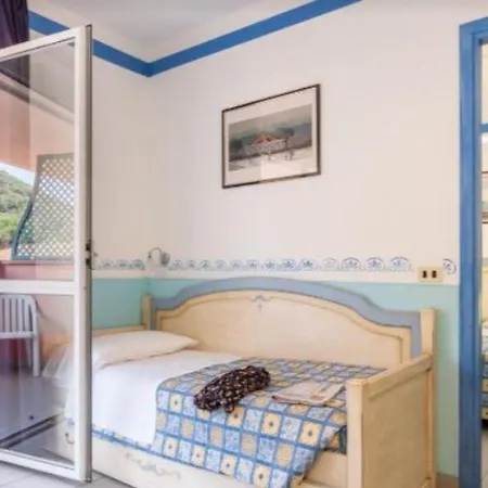 Hotel Ortano Mare 4*