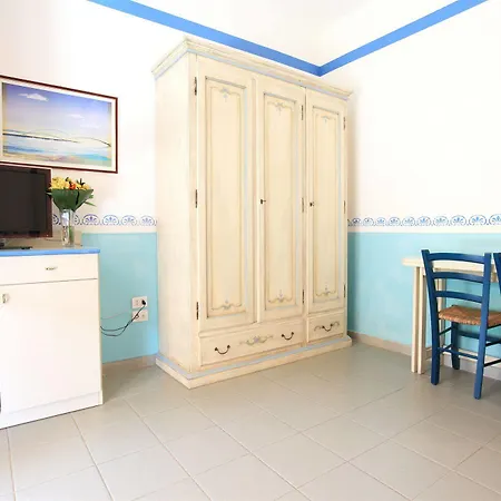 Ξενοδοχείο με διαμερίσματα Th Ortano - Ortano Mare 4*