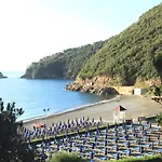 Hotel Ortano Mare 4*